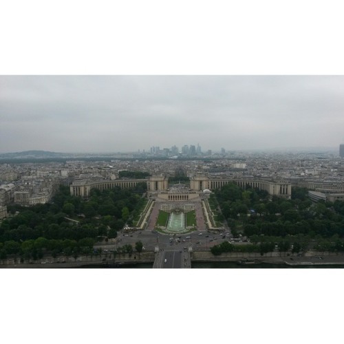 rigoros:  Paris.
