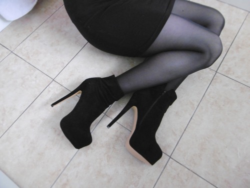 New HeelsFound these hiding in my ‘drafts’&hellip; I got these lovely heels from Onl
