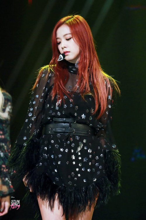 yg-blackpink:stunning fairy