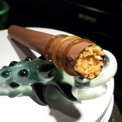 johannesnw:  Twaxed blunt