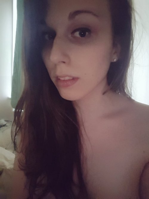 lil-uni:  Random selfies this week :3<3 <3 <3