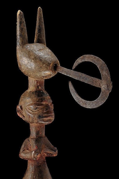Fon ritual axe, originating from Benin, 19th century.from Czerny’s International Auctions