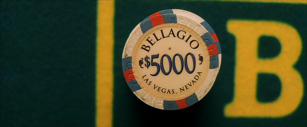 cinemaspam:  Frames without Faces Ocean’s Eleven (2001)Directed by Steven Soderbergh