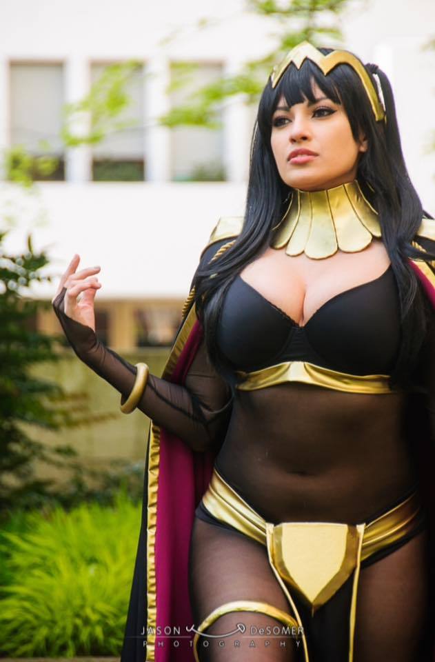 cosplayandgeekstuff:    Meevers Desu Cosplay (USA) as Tharja.   Photos by:   Jason