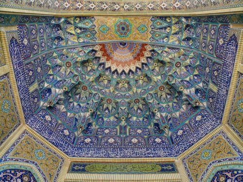 Beautiful Islamic Art Inside Imam Mosque, Esfahanwww.IslamicArtDB.com » Islamic Architecture » Iran » Esfahan, Iran » Imam Mosque in Esfahan, Iran
Originally found on: artweeks