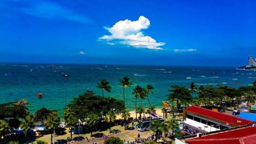 Living The Dream By The Sea... #beachlife #beach #sea #sun #nature #unwind #vacation #pattaya #thailand