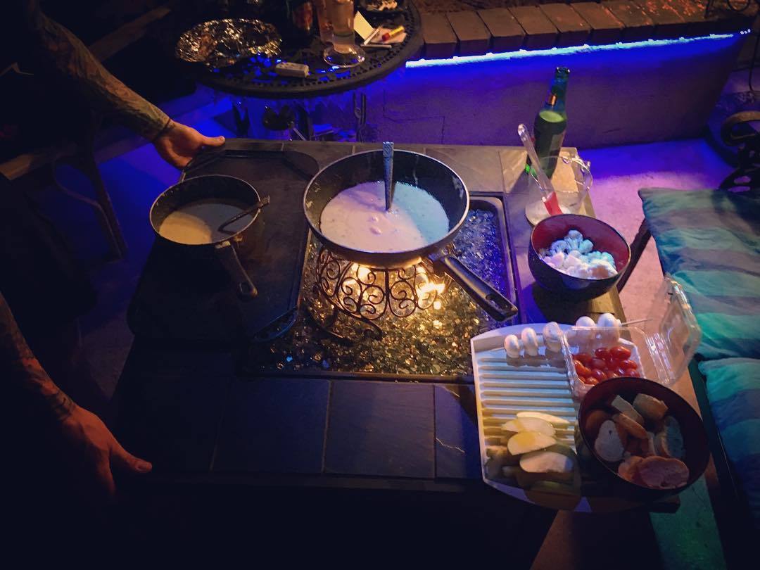 Still dreaming of last nights dinner&hellip; 8 cheese&rsquo;s fondue with