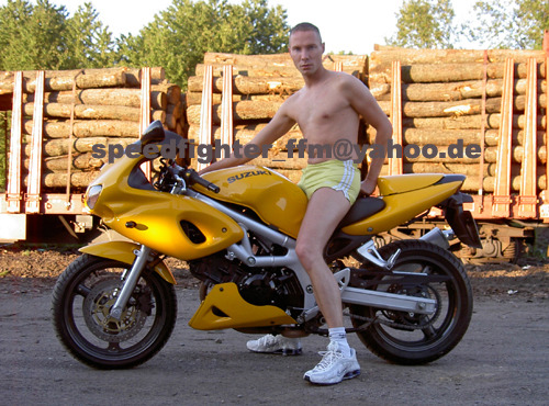 shortsnjock:nylonshortsen:  Omega  Damn sexy!