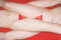 vivipiuomeno:  Ren Hang, chinese photographer