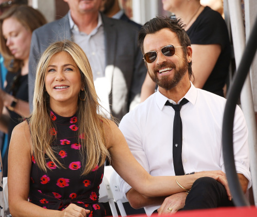 Jennifer Aniston & Justin Theroux Couple Up for Louis Vuitton