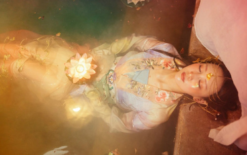 锦鲤fancy carp | fantasy | hanfu by 花鼻子的时光隧道
