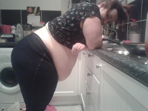 All you need is bellies ♪ Bellies ♫ Talalalala~ ♫♪♫
