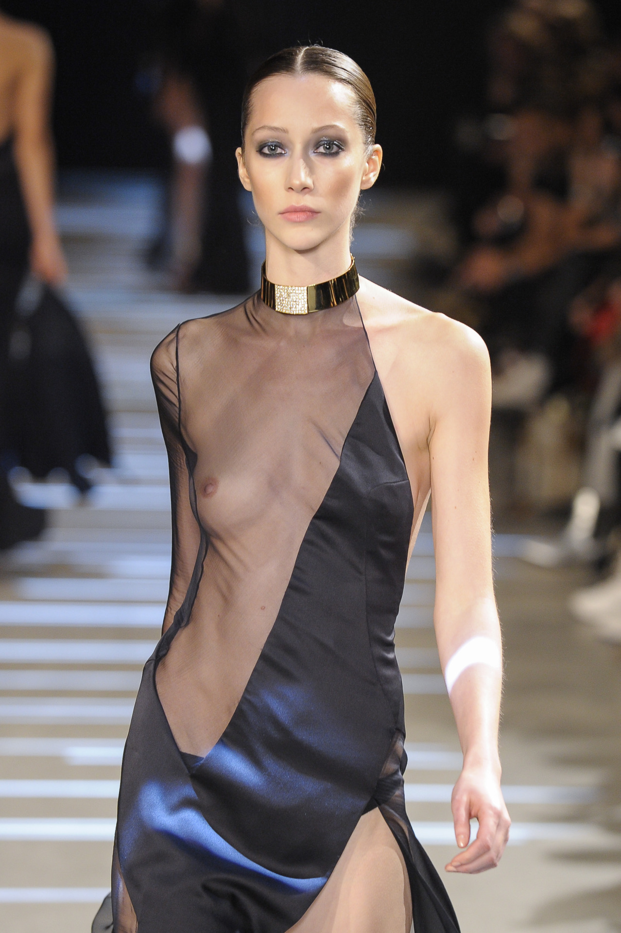 seeyournipples:   On the catwalk  Brilliant sheer clothes on this catwalk model.