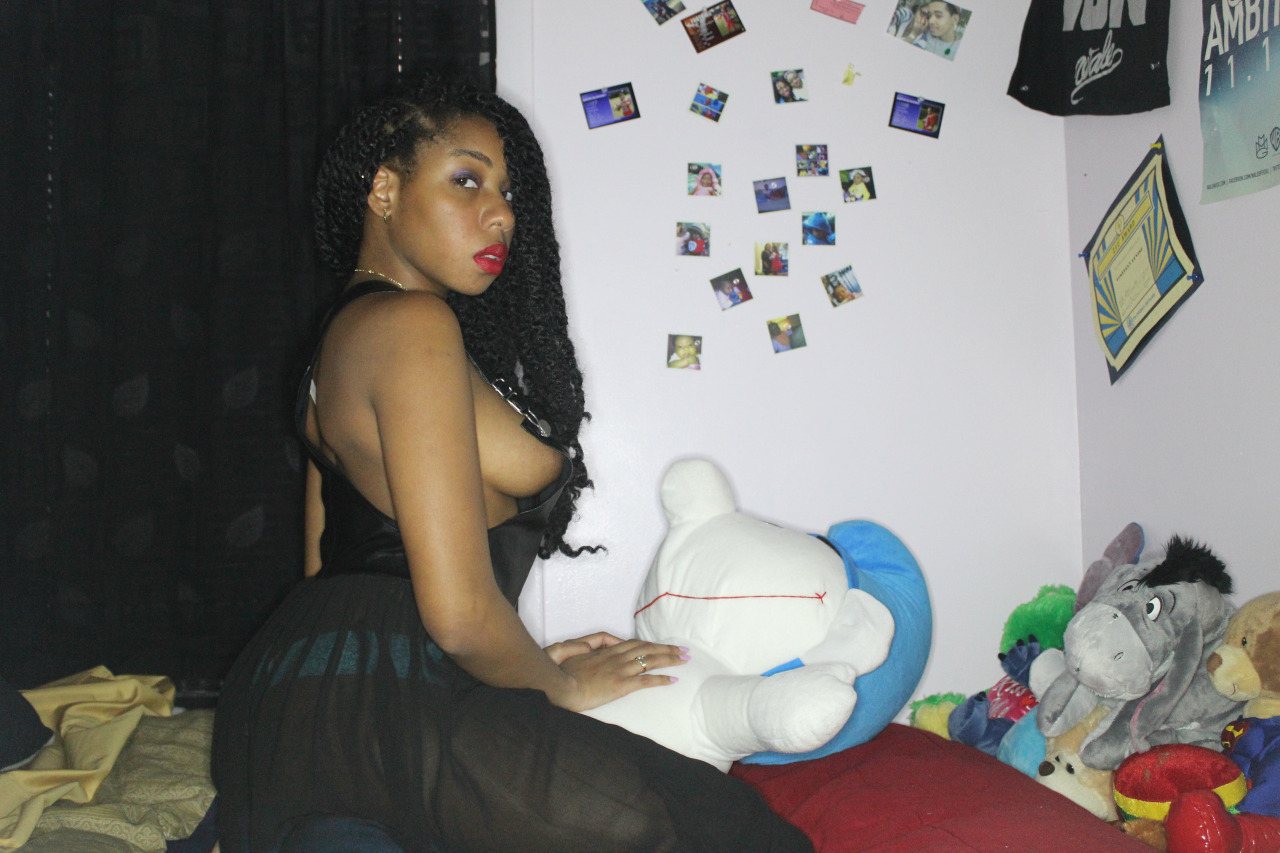 kcdinc:  kcdworld:  onlyloveisblackwomen:What a wonderful natural beauty. Thank you