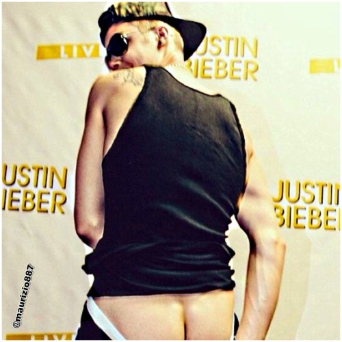 Justin Bieber ass photos