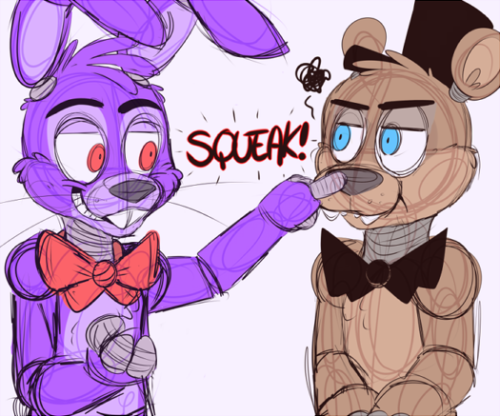 toy-bonnie:Poor bear is just paranoid about his squeaky nose.I need to draw something better quality. I’m sorry that these are all so roughly doodled.  …okay that’s cute >w<