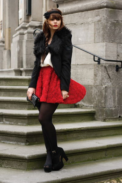 vanderbiltstuart:LoveClothing Tops, Chicwish Skirts, Steve Madden Heels | “Roses are red” by Fashion