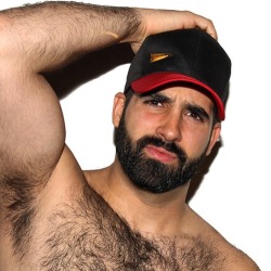 studluvr:  bearpitpig:  #HairyPits #Armpits