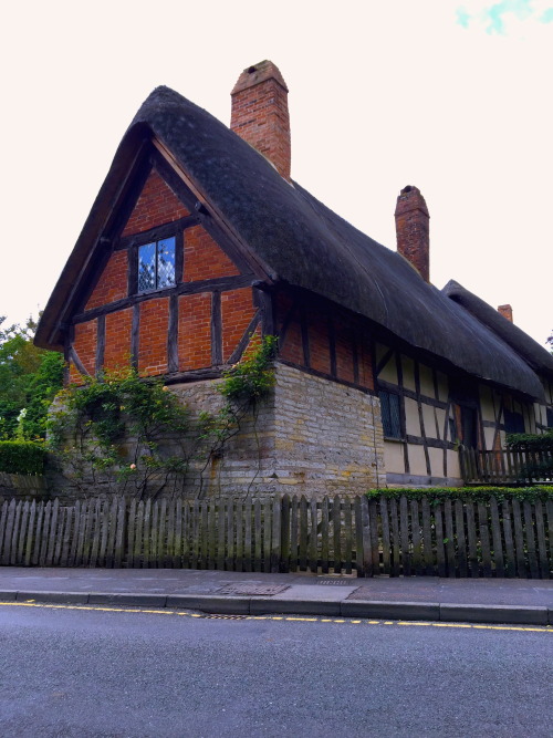 The cottage of Anne Hathaway, wife of Shakespeare, in Shottery, England