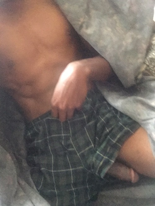 d-dolla:  Falling out the bottom 🍆😳🍆