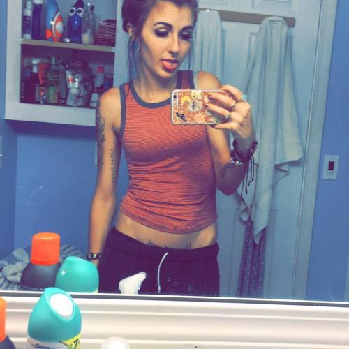 johnathansmythe: She started out super skinny and…Well, she wound up ending up super skinny but holy