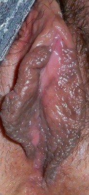 milfluvr1:Totally engorged pussy after been