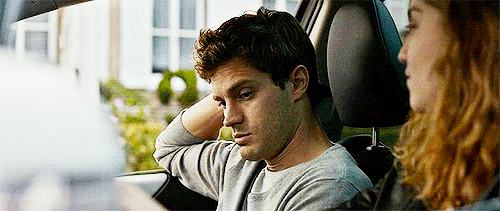 greyxsteele-deactivated20170807:  Colin Evans …….. drunk. 
