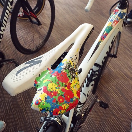 instabicycle: Via @racefietsblog.nl: Kwiatkowski is riding with colour.  #kwiatkowski #tdf #tdf2015 