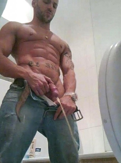 hyper-masculine:    ► HYPER-MASCULINE ♂ ◄♂ ♂ http://hyper-masculine.tumblr.com/