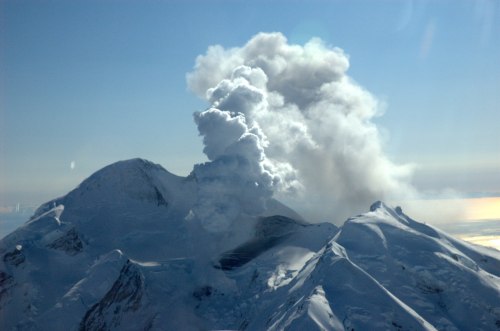 Volcano screams before explosive climaxThe subterranean magma plumbing systems that sit beneath volc