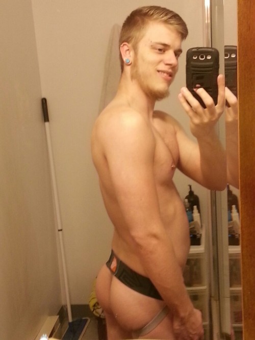 tonitokings:  My Tumblr Crush littlebearchaser Fuckin’ Sexy Texas Tops & Bottoms.  💰👑⭐TonitoKings.Tumblr.Com⭐👑👬