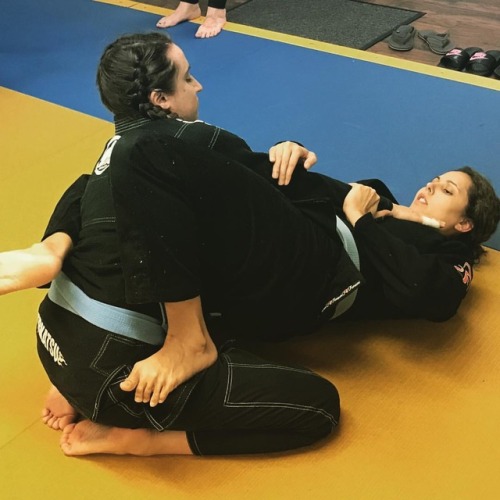 “Sometimes you gotta be a beauty and a beast” Women’s Brazilian Jiu Jitsu is on to