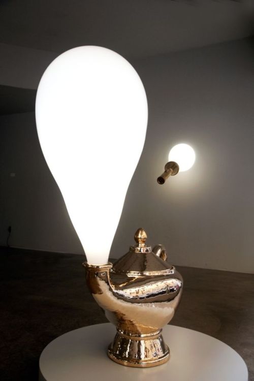 myampgoesto11:Pieke Bergmans: Wonderlamp (2010)