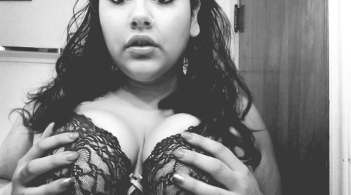 itslolabish:  Love the black and white