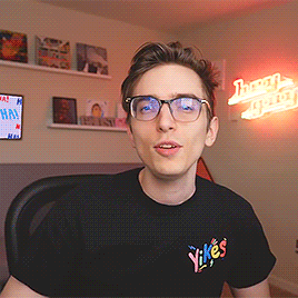 drew with glasses and yikes merch send tweet