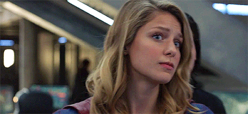 fairyroses:Kara & Brainy in “Bunker Hill” (4.08)