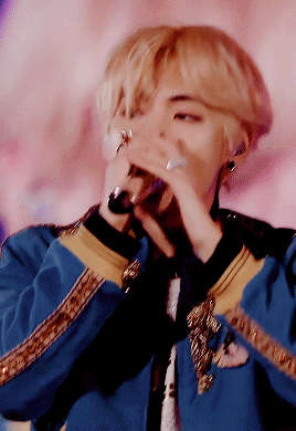 Taehyung Dnalove Yourself World Tour; Japan