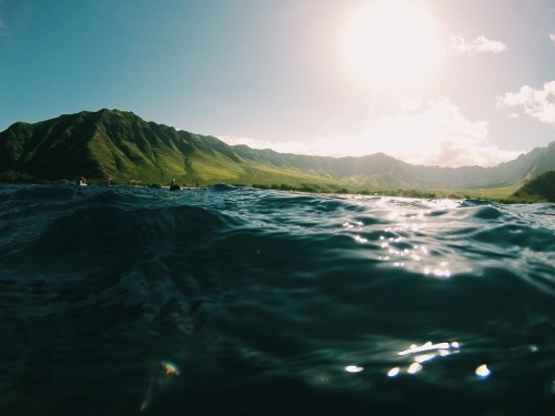 surfing-in-harmony:  salty-ssunset:  Wai’anae, Hawaii. My picture (:  ig: @kalenaspotsyou  🌊 