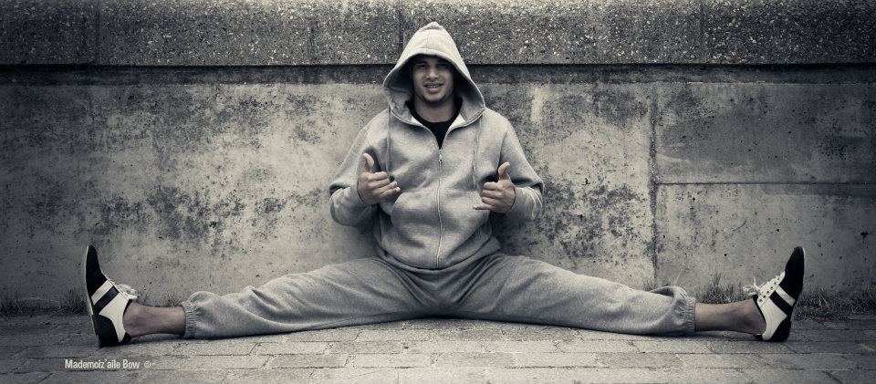 visiblepenisline:  Sexy dude