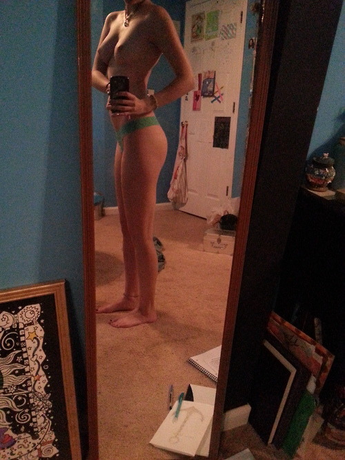boobs-selfshots:  boobs-selfshots.tumblr.com