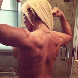 the-training-room:@susan__storm69https://instagram.com/p/0lv2QkNEtn/ #Backday today. My favorite body part to #train and what I think is my best asset right now. Just need to lose a little bf. 😕 #back #lats #traps #gymlife #buffyshot #fitspo #fitlife