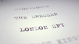 aviateurs:London Spy (2015) is the story of a chance romance between two men from very different wor