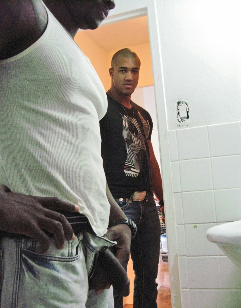 ilovemenofcolor:  Meet and fuck hot local guys: http://bit.ly/1VCY4wk