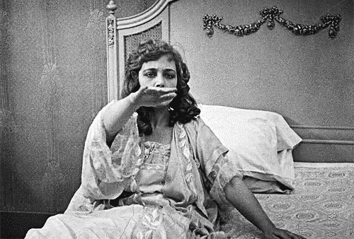 littlehorrorshop:  Mildred Davis sleepwalks in High and Dizzy, 1920 