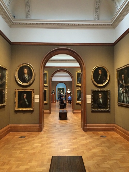 renaissance-art:A few moments alone in the National Portrait Gallery