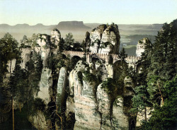 Le pont de la Bastei en Allemagne avant la