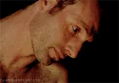 chandlerfknriggs:  8 Gifs per episode↳  Rick Grimes: 1x03