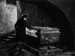 vintagegal: Nosferatu (1922)