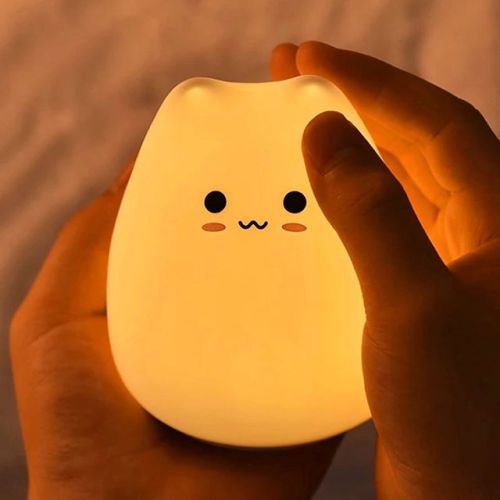 Changes into 7 colours Available now  shopohmyk.com/products/led-kitty-night-light . . From 