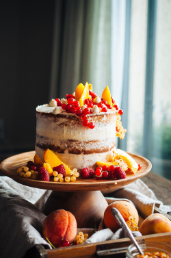 sweetoothgirl:    Peach, Raspberry, and Brown Butter Cake   